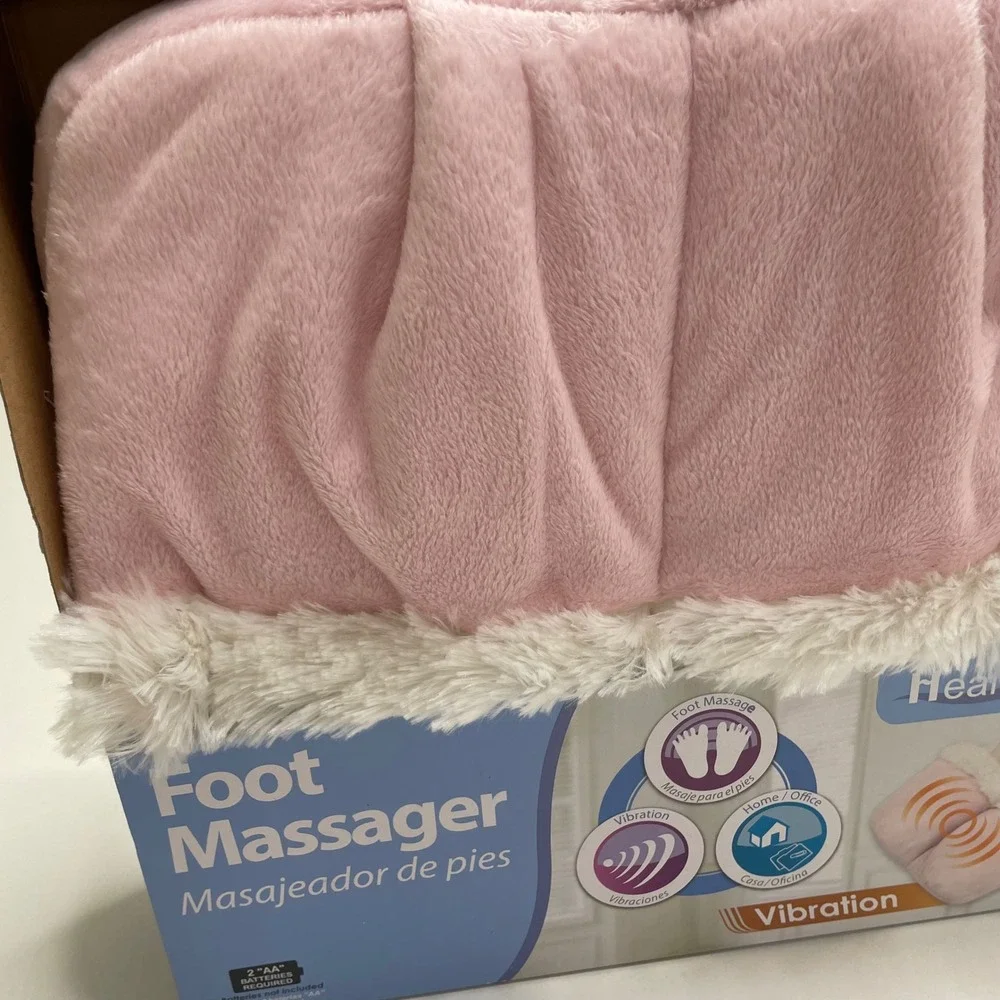HealthTouch Pink Plush Vibrating Foot Massager Battery Operated NEW Mother's Day